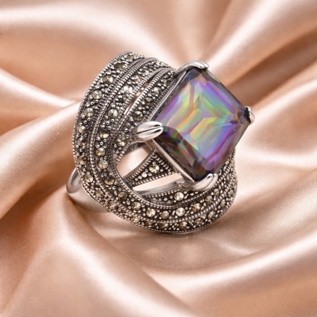 Big Dreamer Massive 17.8 carat Mystic Topaz .925 Sterling Silver handcrafted Large ring size 7 - Side view of Mystic Topaz ring with ornate sterling silver band.
