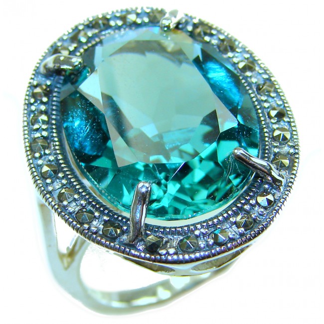 Massive Deep Blue 37.8 carat Aquamarine .925 Sterling Silver handcrafted Large ring size 7 - Close-up of a 37.8 carat aquamarine ring in .925 sterling silver