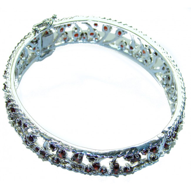 Authentic 18.2 carat Garnet .925 Sterling Silver handmade bangle Bracelet - Side view of 18.2 carat Garnet .925 Sterling Silver handmade bracelet.