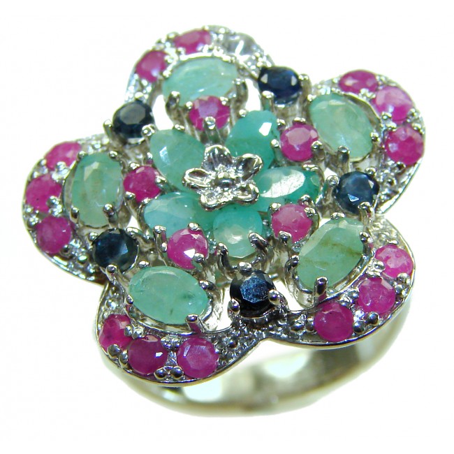 Giovanna - Authentic 17.9 carat COLOMBIAN EMERALD .925 Sterling Silver dipped in rhodium handcrafted Statement Ring size 7 - Floral ring with emeralds and sapphires, top view.