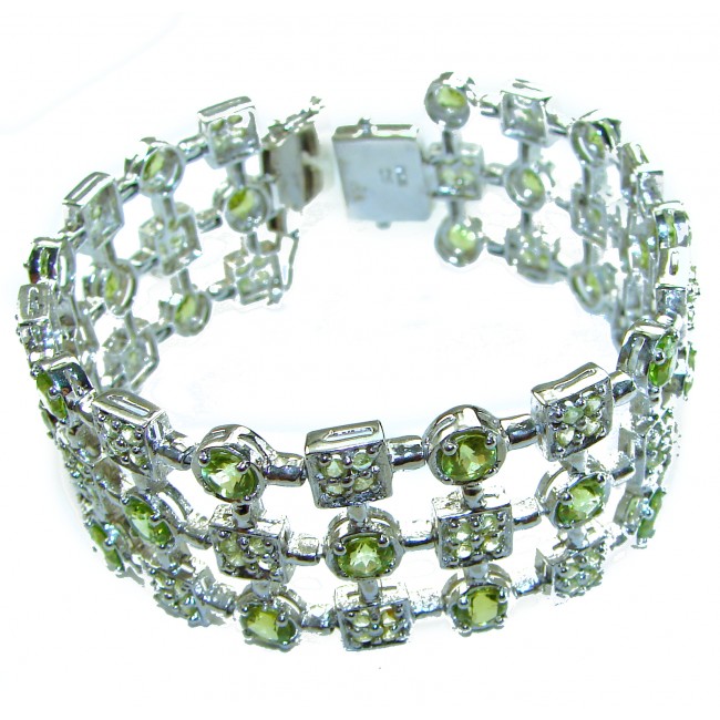 Vittoria Natural 27.8 carat Brazilian Peridot Rhodium over .925 Sterling Silver handmade Statement Bracelet - Wide angle view of Vittoria Peridot bracelet with clasp detail.