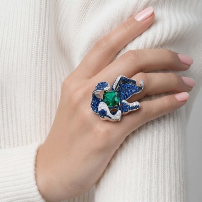 Wild Flower 54.2 carat authentic Colombian Emerald Sapphire .925 Sterling Silver handcrafted Statement Ring size 7 adjustable - Wild Flower ring with emerald and sapphire, worn on hand.