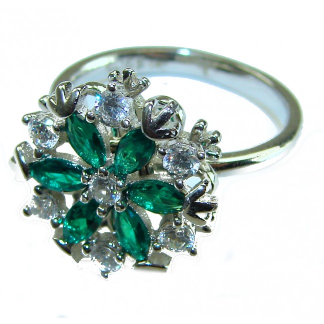 Real 3.2 carat Emerald Italy Made Silver Sterling Silver spinning ring s. 7 1/2 - Emerald and diamond ring close-up, Italy-made sterling silver.