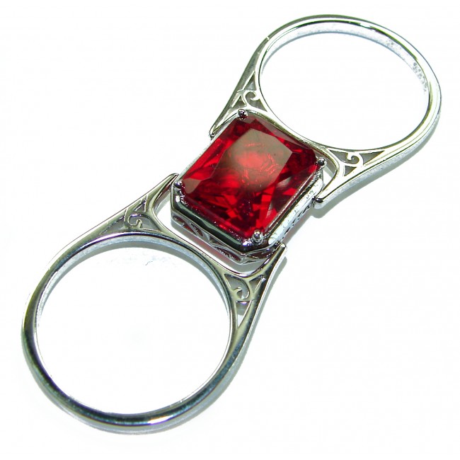Tiffany Authentic 10.2 carat Ruby .925 Sterling Silver handcrafted two sided Ring size 8 - Ruby ring detail view, 10.2 carat, sterling silver setting.