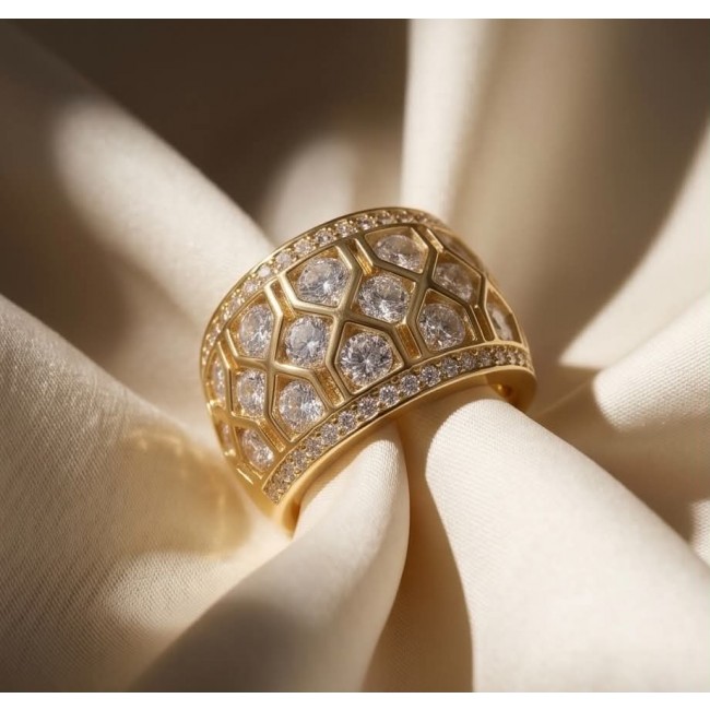 9.8 carat White Topaz Golden handcrafted Statement Ring size 7 - photo 4