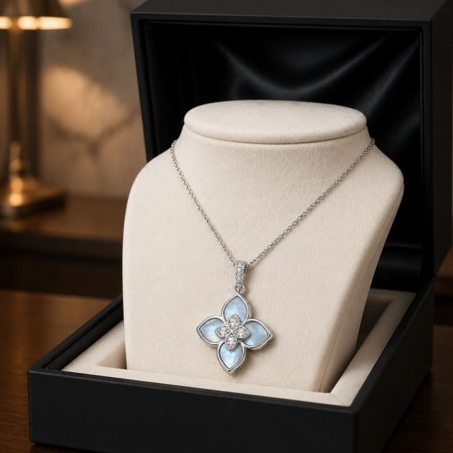 Precious Clover Blister Pearl rhodium over .925 Sterling Silver .925 Sterling Silver Necklace - Necklace front view showcasing clover design in display box