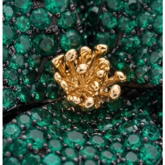 Retro Style - Precious Rose Genuine 22.5 carat Colombian Emerald black rhodium over .925 Sterling Silver handmade Pendant - Brooch - Close-up of emerald and gold detail on Retro Style Precious Rose jewelry