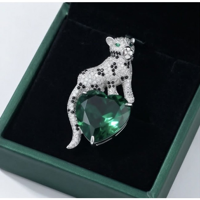 Precious Cheetah authentic 38.5 carat Emerald .925 Sterling Silver Handcrafted pendant brooch - Cheetah brooch with emerald and diamonds in presentation box.