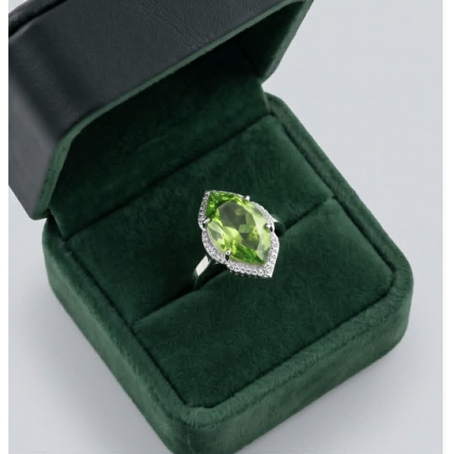 Royalty 9.9 carat authentic Himalayan Peridot .925 Sterling Silver Handcrafted Statement Ring size 7 - Top view of Himalayan Peridot ring in a green box