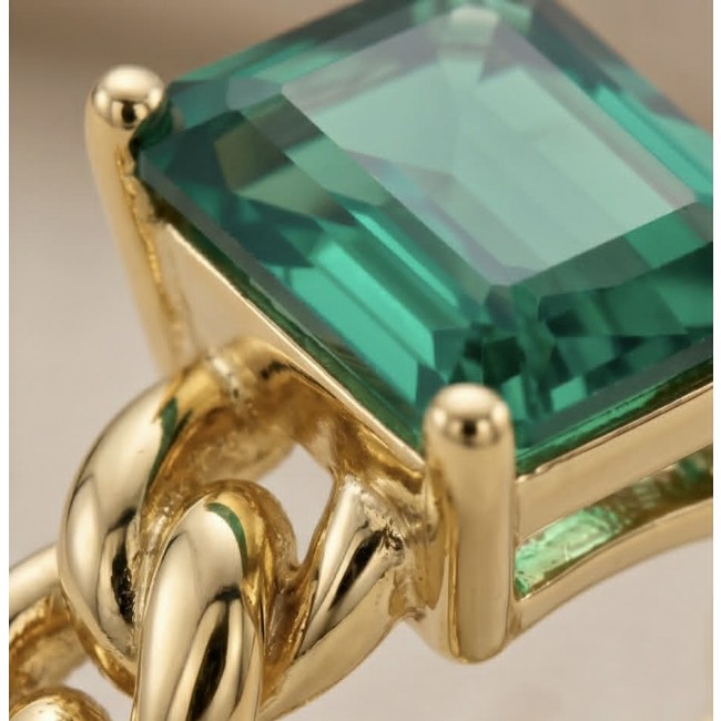 4.9 carat natural Colombian Emerald .925 Sterling Silver handmade Statement Ring size 7 - Close-up of emerald set in gold-tone linked band.