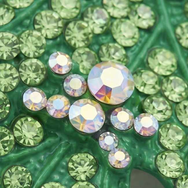 Stylish Green Leaf Crystal Brooch - photo 2