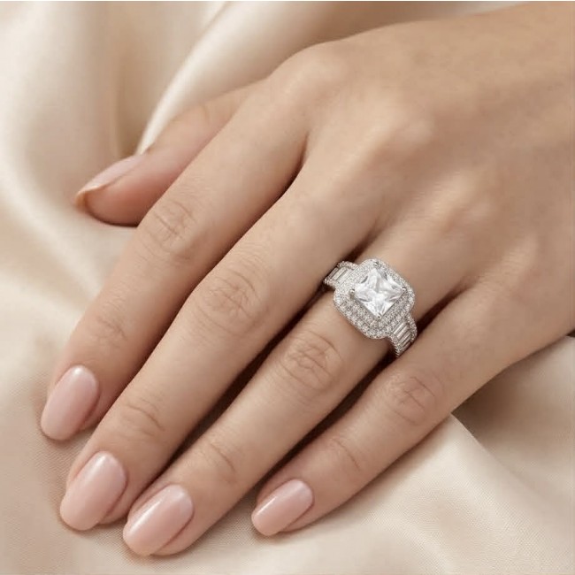 Classic Beauty assher cut 8.5 carat White Topaz .925 Sterling Silver Statement ring size 7 1/4 - White topaz ring worn on hand, showcasing Asscher cut and setting details.