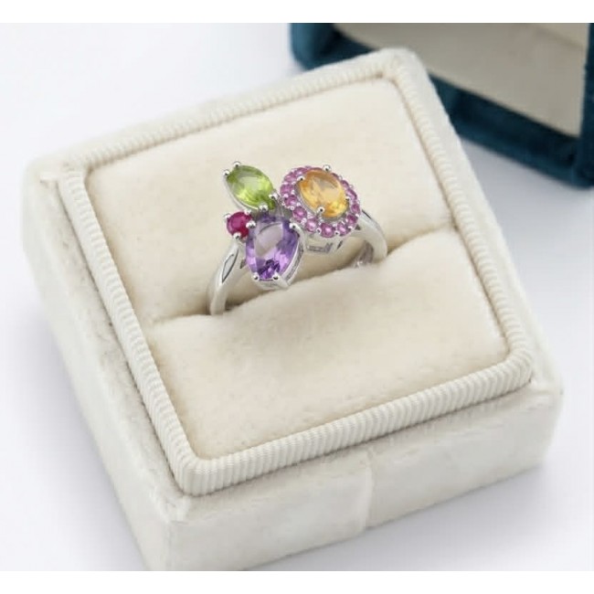 Summer - authentic 7.5 carat multigem .925 Sterling Silver Ring size 8 - Multigem sterling silver ring on display in a box, top view.
