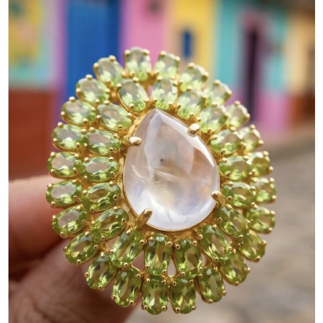 Francesca - Brazilian Rose Quartz Peridot 28.5 carat 18K Gold over .925 Sterling Silver handcrafted Large Ring size 7 - Close-up of Francesca ring with rose quartz and peridots, 18K gold.