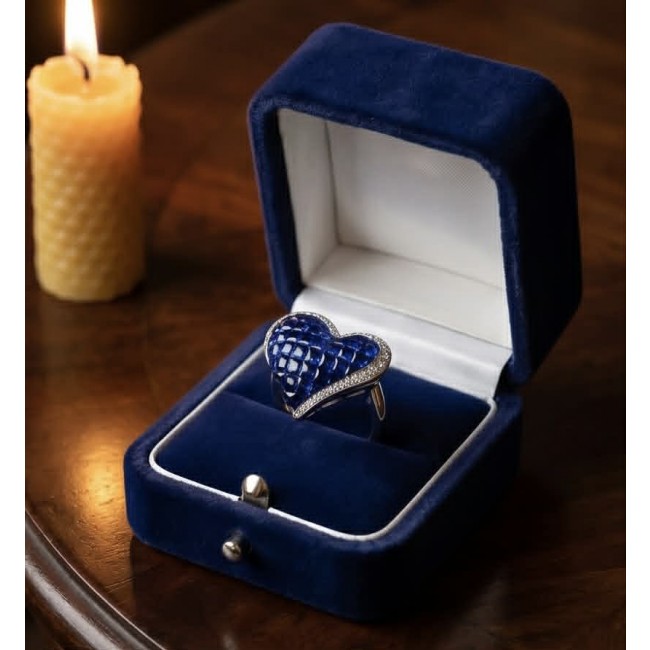 Pure Heart 12.2 carat natural Sapphire .925 Sterling Silver Perfectly handcrafted Ring s. 7 - Heart-shaped sapphire ring in velvet box, top view.