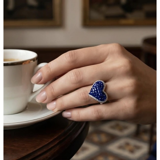 Pure Heart 12.2 carat natural Sapphire .925 Sterling Silver Perfectly handcrafted Ring s. 7 - Hand wearing Pure Heart sapphire ring, holding a coffee cup.