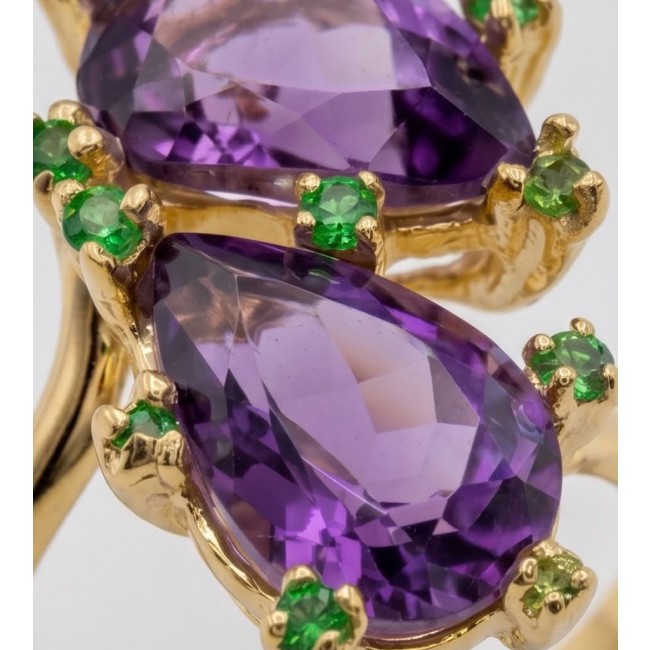 Purple Royalty 8.5 carat Amethyst .925 Sterling Silver dipped in 18K Gold over Handcrafted Ring size 6 1/4 - Close-up of Amethyst and green gemstones in gold setting.