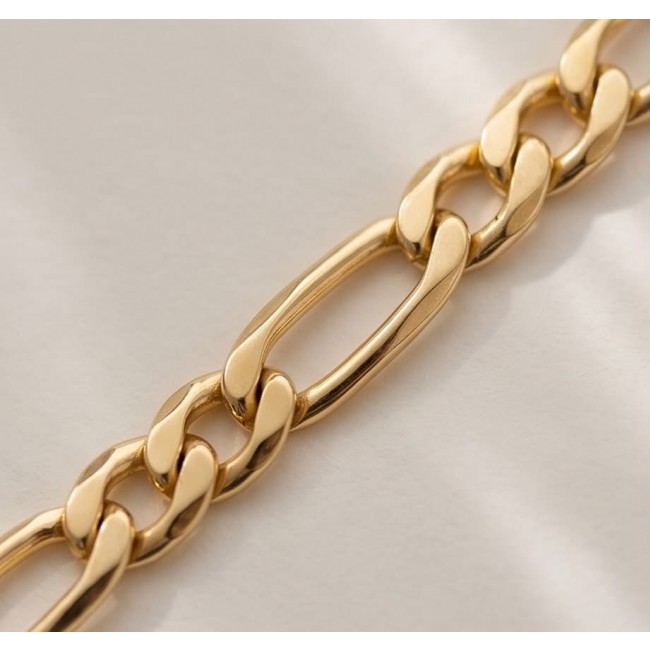 Authentic Figaro design 18K Gold over .925 Sterling Silver handmade Bracelet - Close-up of Figaro chain in 18K gold over .925 sterling silver.