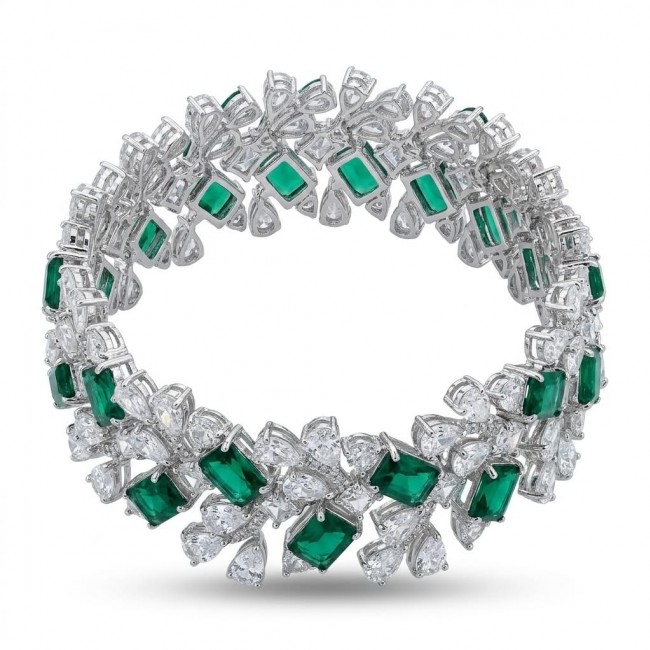 Victoria 39.5 ctw Colombian Emerald .925 Sterling Silver handcrafted Statement bracelet - Top view of Victoria bracelet with emerald and sterling silver accents