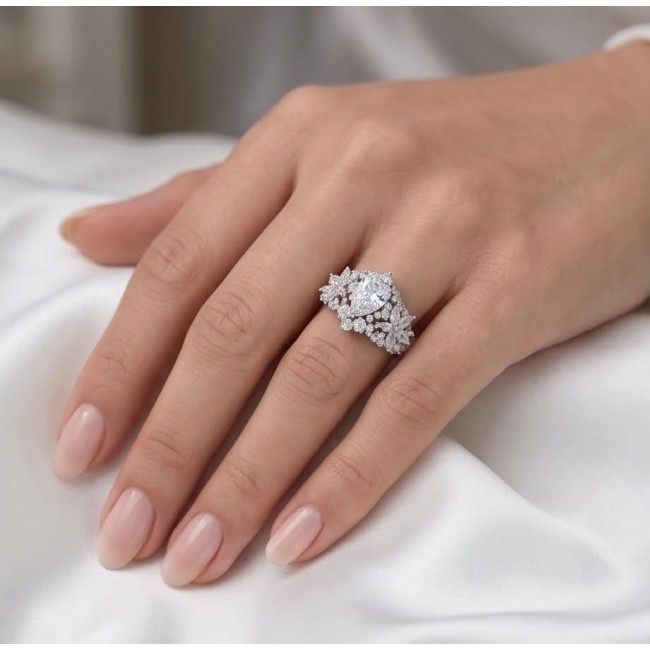 Veronica - Precious 12.5 carta White Topaz rhodium over .925 Silver Statement ring size 6 - Veronica ring worn on hand, white topaz with rhodium over .925 silver.