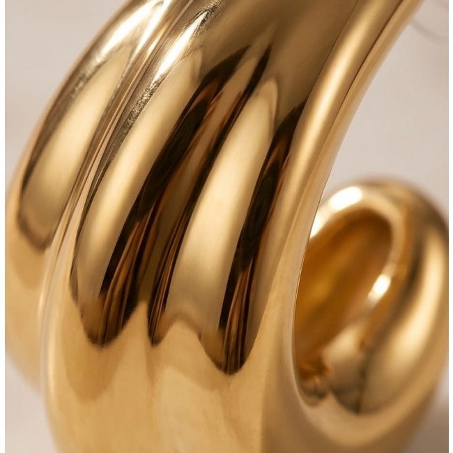 Luxurious Golden tone handcrafted Stylish earrings - photo 2