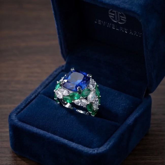 Nautilius 29.2 carat authentic Sapphire Chrome Diopside .925 Sterling Silver handcrafted Statement Ring size 7 1/4 - Sapphire and Diopside ring in velvet box, angled view.