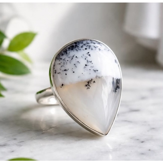 Top Quality Dendritic Agate .925 Sterling Silver handcrafted Large Ring s. 7 adjustable - Close-up of dendritic agate ring in .925 sterling silver setting.