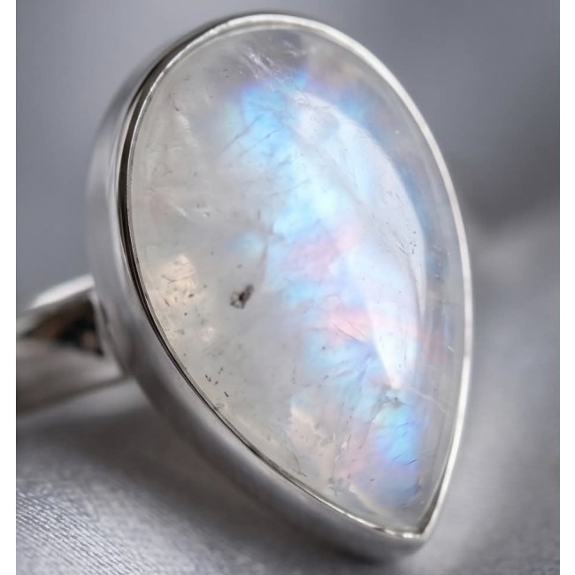Rainbow Moonstone .925 Sterling Silver handmade ring s. 7 1/2 - Close-up of rainbow moonstone sterling silver ring.