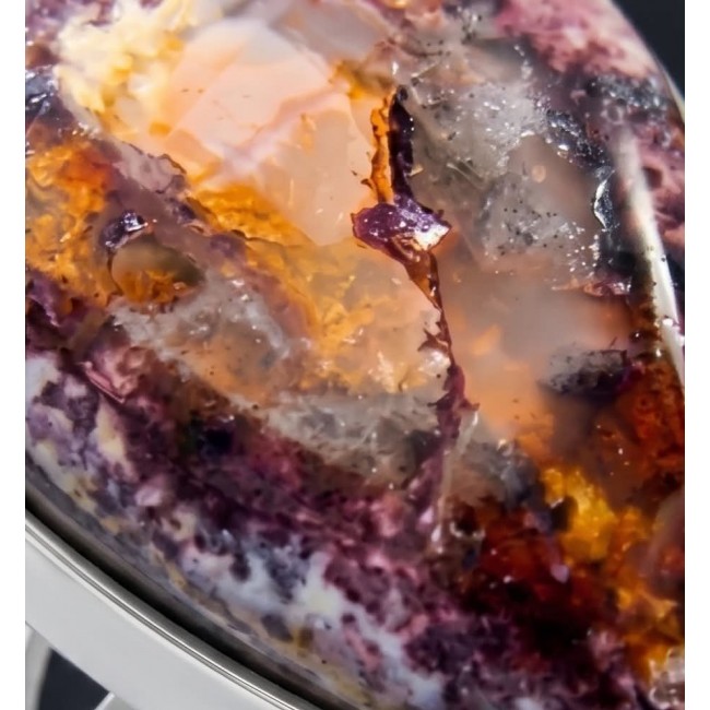 Bonfire Night best quality 28.7 carat Mexican Opal .925 Sterling Silver handmade ring 8 - Close-up of Mexican Opal gemstone in .925 silver setting.
