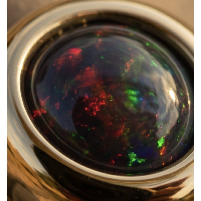 Authentic 11.2ct Black Opal 18K gold over .925 Sterling Silver brilliantly handcrafted ring s. 8 1/4 - Close-up of 11.2ct black opal set in 18K gold over sterling silver.