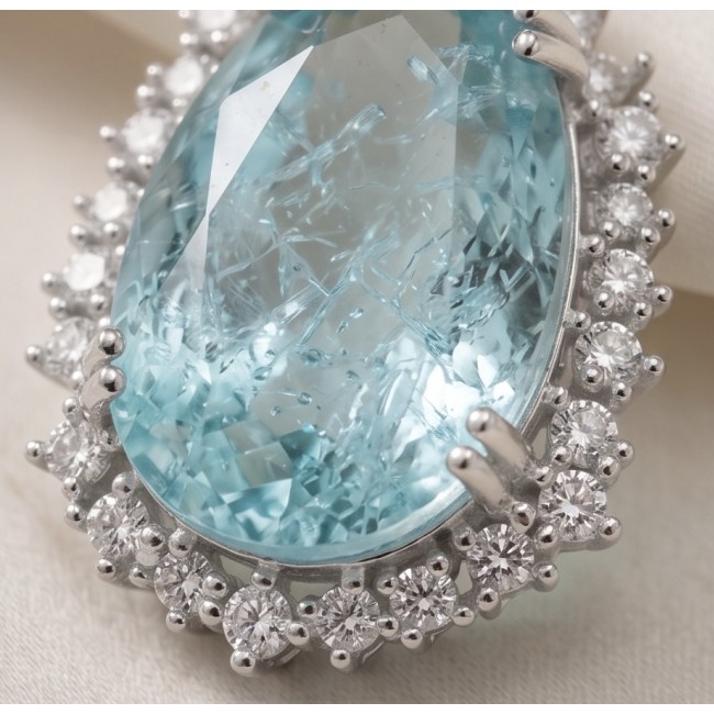 Angelina 14.9 carat authentic Aquamarine .925 Sterling Silver Handcrafted pendant - Close-up of aquamarine stone in sterling silver and diamond setting.
