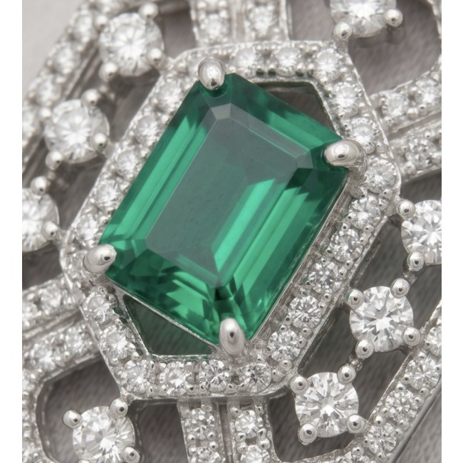 Magnificent Jewel 17.5 carat Emerald 14K white Gold over .925 Sterling Silver handcrafted earrings - Close-up of 17.5 carat emerald with diamonds in 14K white gold setting.