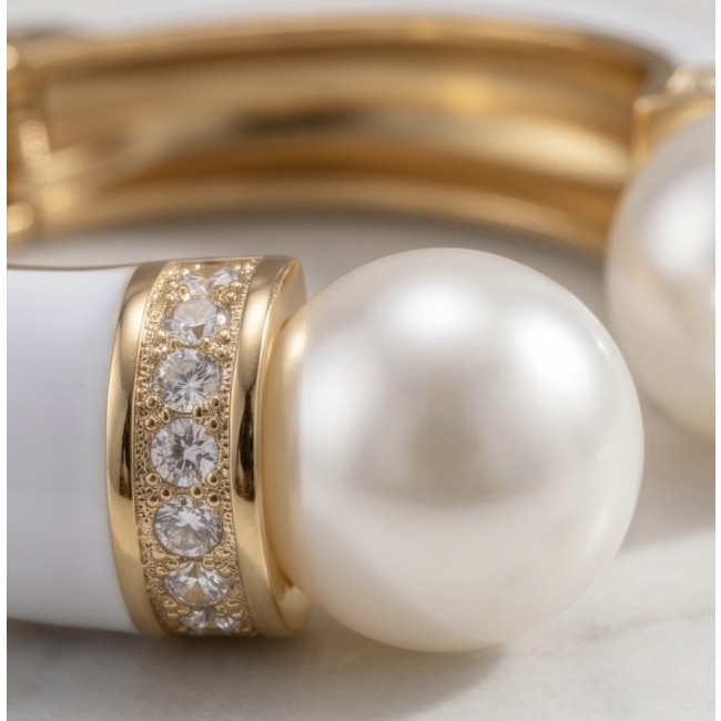 White Enamel Vintage style Luxurious Created Pearl Hinge golden Bangle Bracelet - photo 2