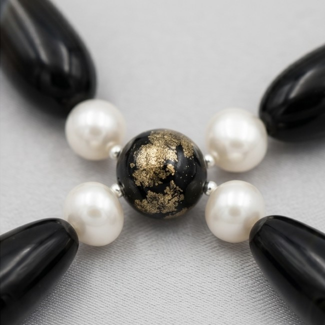 Black and White 26 inches authentic Onyx Pearl .925 Sterling Silver handmade Station Necklace - Close-up of black onyx and white pearl bead detail.