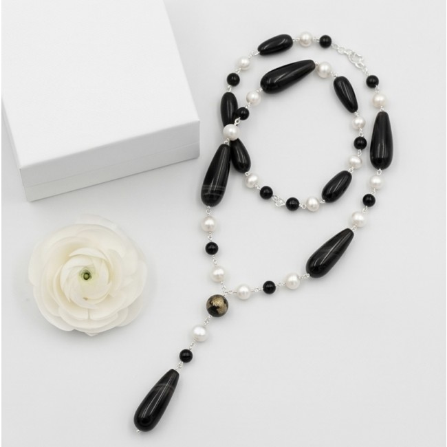 Black and White 26 inches authentic Onyx Pearl .925 Sterling Silver handmade Station Necklace - Black and white onyx and pearl necklace with flower, top view