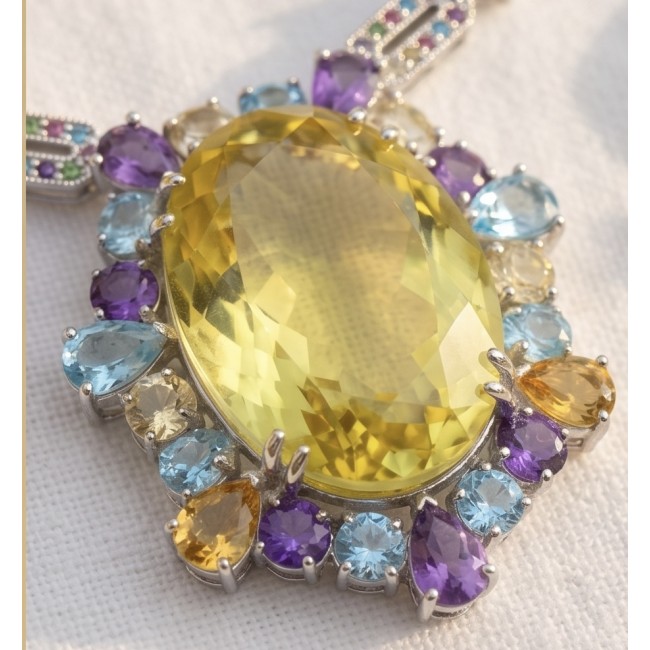 Giovanna - Exquisite Beauty authentic 55.9 carat Lemon Quartz .925 Sterling Silver handcrafted necklace - Stone close-up of Giovanna 55.9 carat Lemon Quartz pendant.
