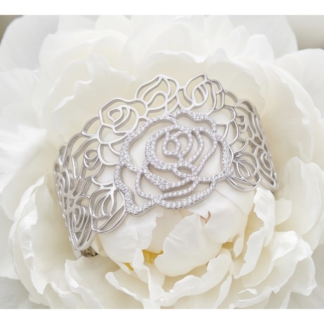 Dolce Vita - Precious Natural 12.5 carat White Topaz rhodium over .925 Sterling Silver handcrafted bracelet - Ornate bracelet on white flower, top view, floral design in rhodium.