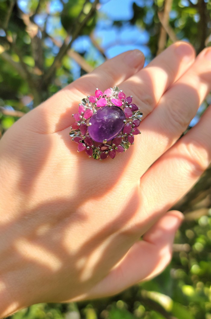 Tiffany 15.2 carat natural Amethyst Ruby .925 Sterling Silver Handcrafted Large Ring size 7 3/4 - Amethyst and ruby ring worn on hand, close-up.