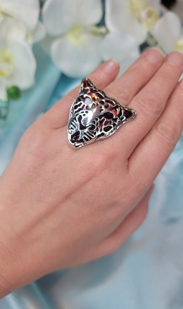 Precious Cheetah Baltic Amber .925 Sterling Silver handmade Large ring size 8 adjustable - Cheetah amber ring in sterling silver, worn on hand with floral background.