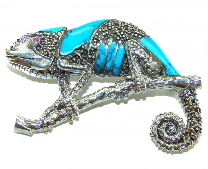 Spectacular Big Chameleon Lizard inlay Turquoise .925 Sterling Silver handmade Brooch - Side view of chameleon brooch with turquoise inlay on branch.