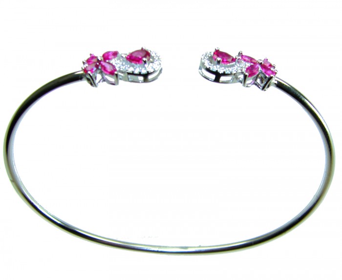 Giovanna 7.2 carat Mozambique Ruby .925 Sterling Silver .925 Sterling Silver dipped in rhodium Statement Bracelet - Sterling silver bracelet with rubies, top view.