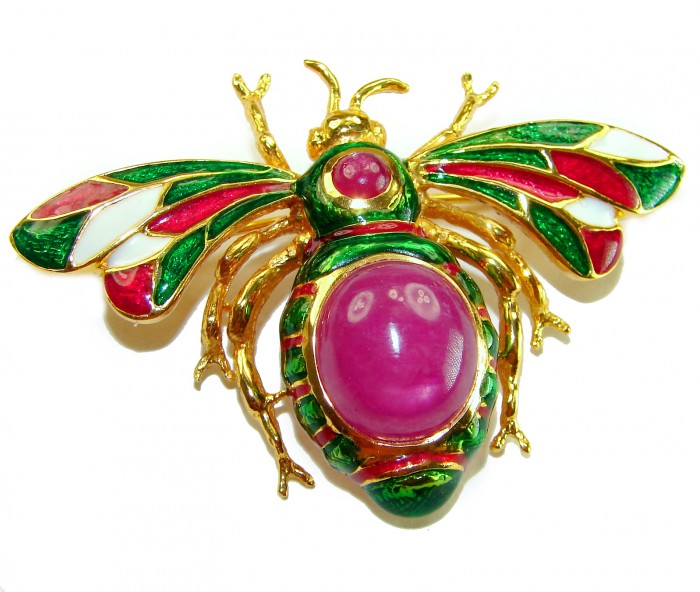 Precious Red Bee genuine 10.2 carat Star Ruby Enamel 18K Gold over .925 Sterling Silver handmade Pendant - Brooch - Bee-shaped brooch with star ruby and enamel, top view.