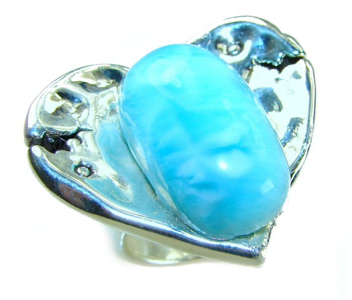Angel's Heart Genuine Caribbean Larimar .925 Sterling Silver handcrafted MASSIVE 21.5 carat STATEMENT ring size 8 - Stone close-up of Angel's Heart Larimar ring in sterling silver.
