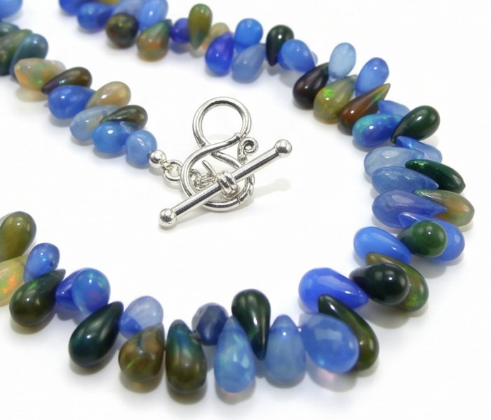 Sublime Brilliance Authentic Black Opal .925 Sterling Silver handcrafted bracelet - Clasp detail of Sublime Brilliance Black Opal with .925 Sterling Silver.