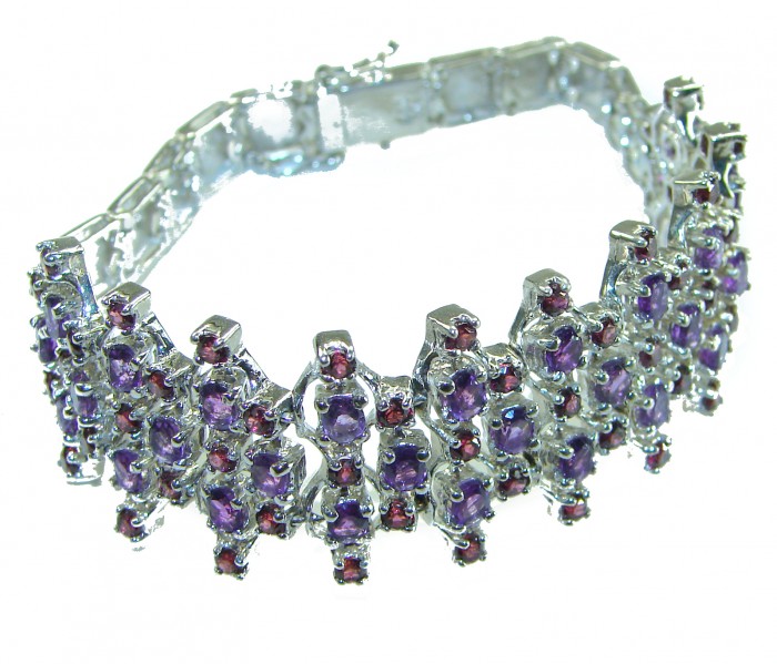 Great Masterpiece 103.5 carat genuine authentic Amethyst .925 Sterling Silver handmade Statement Bracelet - Side view of Great Masterpiece 103.5 carat Amethyst bracelet.
