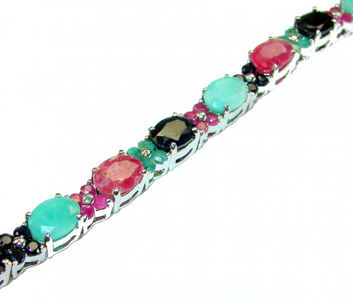 Tiffany 26.8 caratVCOLOMBIAN EMERALD Ruby Sapphire .925 Sterling Silver handcrafted Bracelet - Bracelet close-up: emerald, ruby, sapphire stones in silver setting