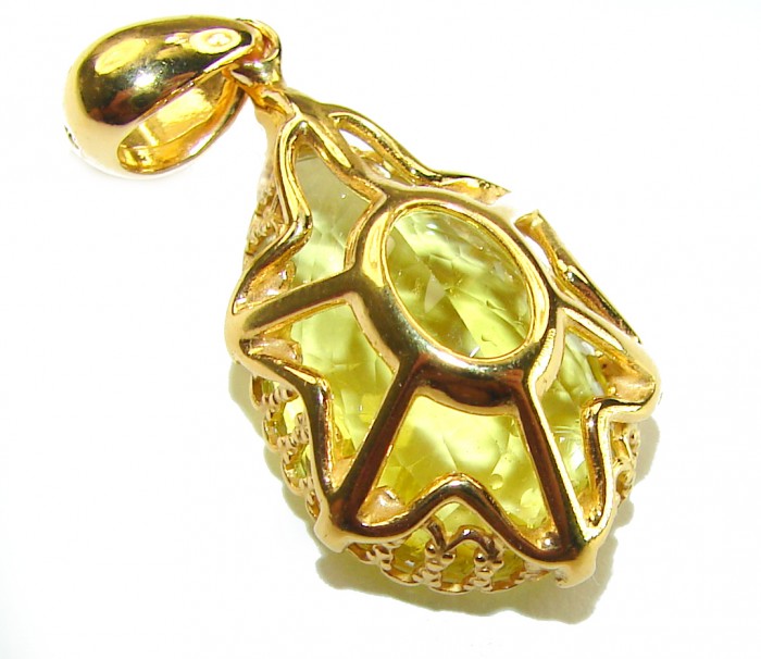 Pear cut 10.3 carat Lemon Quartz 18K Gold over .925 Sterling Silver handcrafted pendant - Close-up of pear cut lemon quartz pendant in gold setting.