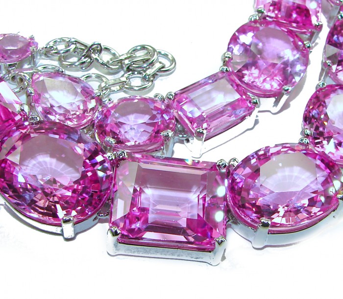 One-Of-A-Kind - Tiffany - Magnificent Pink 284.5 carat Pink Sapphire .925 Sterling Silver handcrafted Large Statement necklace, 175.8 grams - Close-up of pink gemstone necklace showing clasp and stone detail.