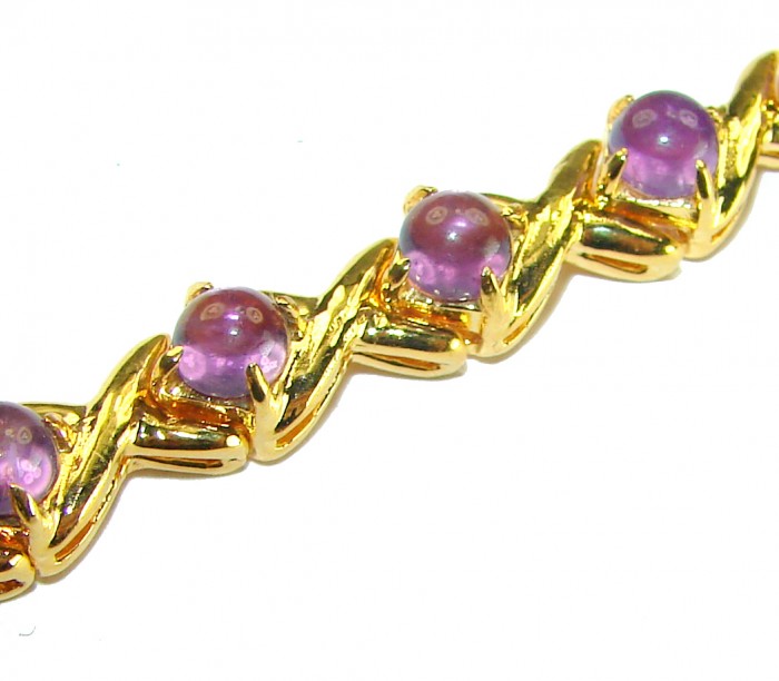 Dolce Vita - Precious Natural 22.5 carat Amethyst 14K Gold over .925 Sterling Silver handcrafted bracelet - Close-up of amethyst stones in a 14K gold bracelet