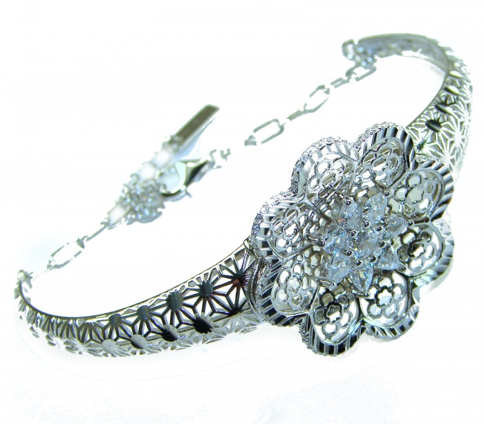 Casablanca - authentic 3.2 carat White topaz .925 Sterling Silver Bracelet - Intricate side view of Casablanca bracelet with floral white topaz design.